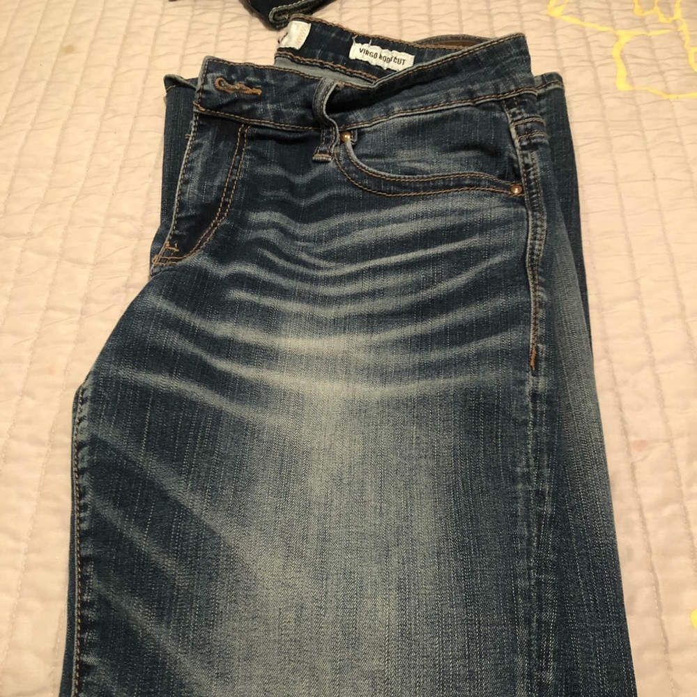 Buckle jeans